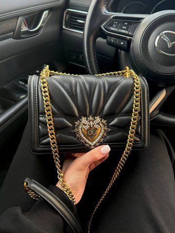 Женская сумка Dolce & Gabbana / Дольче Габбана среднего формата Devotion, среднего размера, черная, Китай DG9011 - S12001-1094885 фото