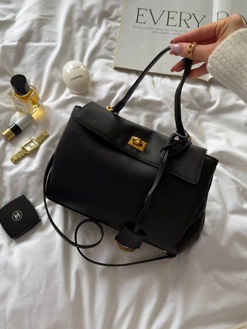 Жіноча сумка Balenciaga / Баленсіага Rodeo, із золотистою фурнітурою, середнього розміру, чорна, Китай B2191 - S09017-1418953 фото