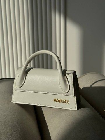 Жіноча сумка Jacquemus / Жакмюс Le Chiquito Long, шкіряна, середнього розміру, біла, Китай pr1009 - S06017-578910 фото