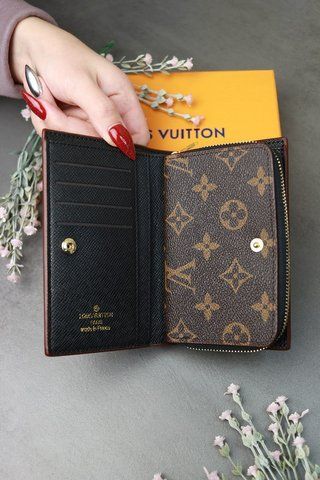 Женский кошелек-книжка Louis Vuitton / Луи Виттон, из экокожи, черный, с отделениями для карт, Китай 20281-6-472929 фото
