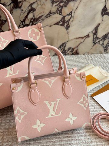 Женская сумка-тоут Louis Vuitton / Луи Виттон OnTheGo PM, из натуральной кожи, розовая, Китай 7468-1544367 фото