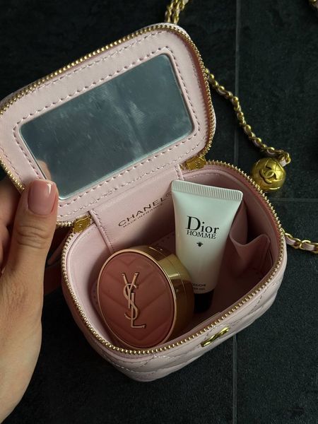 Женская сумка-кейс Chanel / Шанель Classic Pearl Crush мини, кожаная, пудровая, Китай pr3801 - S02001-1216467 фото