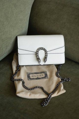 Жіноча сумка на ланцюжку Gucci / Гуччі, з екошкіри, клапан і ремінець-ланцюжок, біла, Китай #art0169-221827 фото