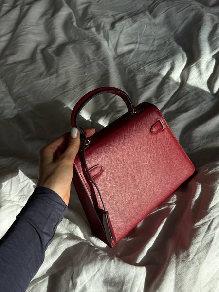 Жіноча сумка Hermes / Ермес Kelly 20, із золотистою фурнітурою, середнього розміру, червона, Китай H8097 - S08020-979398 фото