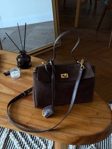 Жіноча сумка Balenciaga / Баленсіага Rodeo, замшева, із золотистою фурнітурою, коричнева, Китай B2192 - S09018-1418954 фото